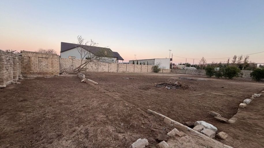 12 sot torpaq satılır, Xəzər-4