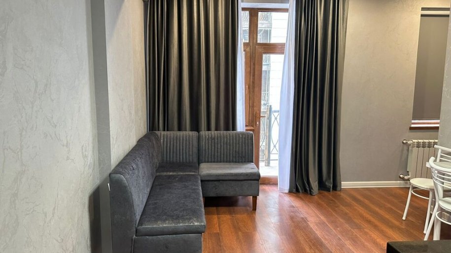 Satılır 2 otaqlı yeni tikili, 72 m², İnşaatçılar m.-1