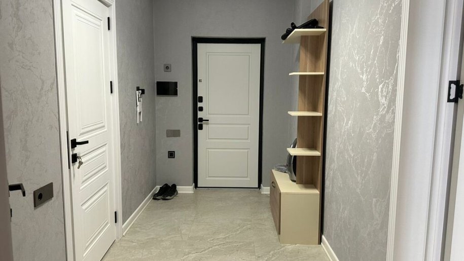 Satılır 2 otaqlı yeni tikili, 72 m², İnşaatçılar m.-8