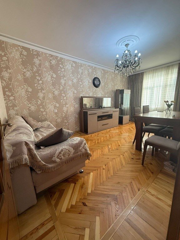 Satılır 2 otaqlı köhnə tikili, 65 m², Həzi Aslanov m.-2