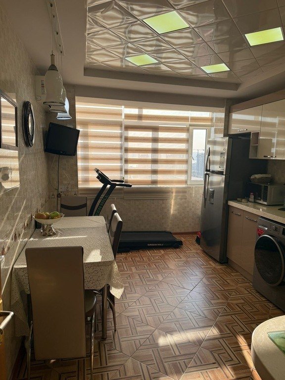 Satılır 2 otaqlı köhnə tikili, 65 m², Həzi Aslanov m.-7