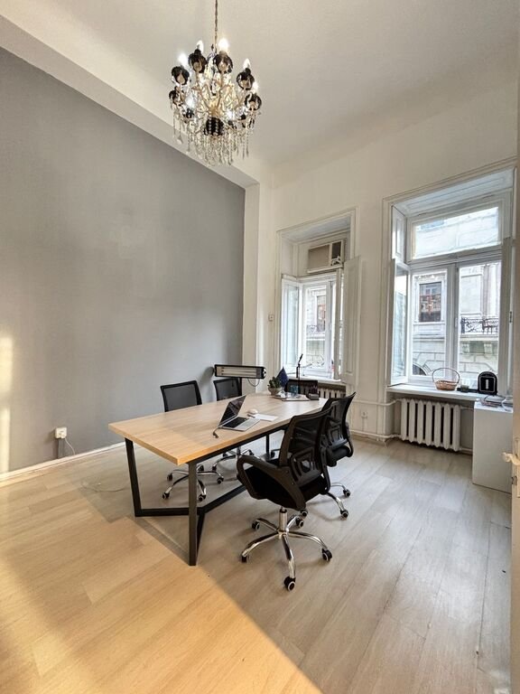 15 m<sup>2</sup> ofis icarəyə verilir, Sahil m.-3