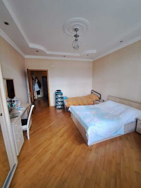 Satılır 1 otaqlı yeni tikili, 60 m², İnşaatçılar m.-2