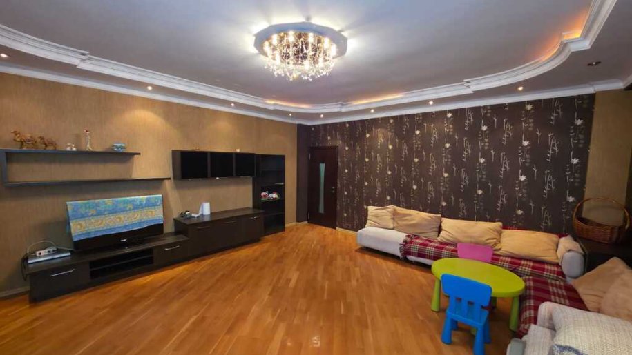 Kirayə verilir 2 otaqlı yeni tikili, 80 m², İnşaatçılar m.-1