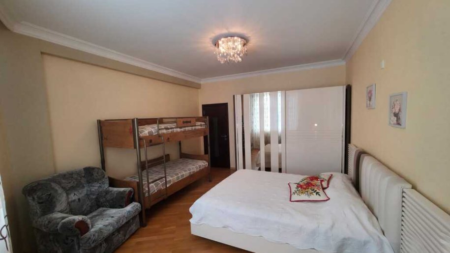Kirayə verilir 2 otaqlı yeni tikili, 80 m², İnşaatçılar m.-8