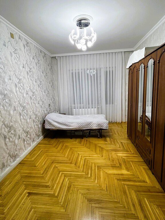 Satılır 3 otaqlı köhnə tikili, 85 m², Həzi Aslanov m.-12