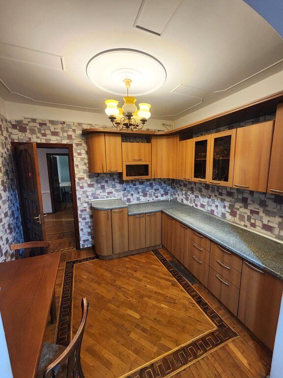 Kirayə verilir 4 otaqlı köhnə tikili, 100 m², Nəriman Nərimanov m.-2