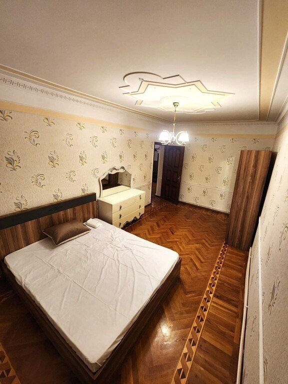 Kirayə verilir 4 otaqlı köhnə tikili, 100 m², Nəriman Nərimanov m.-8