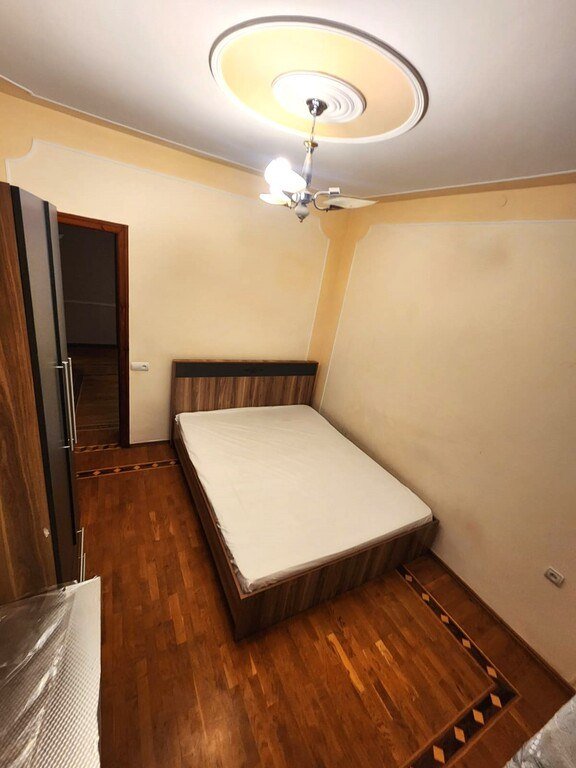 Kirayə verilir 4 otaqlı köhnə tikili, 100 m², Nəriman Nərimanov m.-12