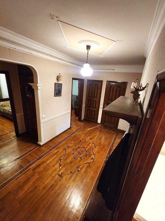 Kirayə verilir 4 otaqlı köhnə tikili, 100 m², Nəriman Nərimanov m.-15