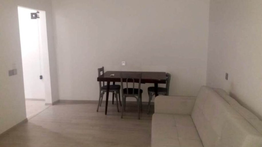 Satılır 1 otaqlı köhnə tikili, 30 m², İnşaatçılar m.-5