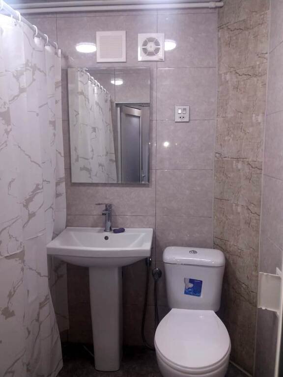 Satılır 1 otaqlı köhnə tikili, 30 m², İnşaatçılar m.-11