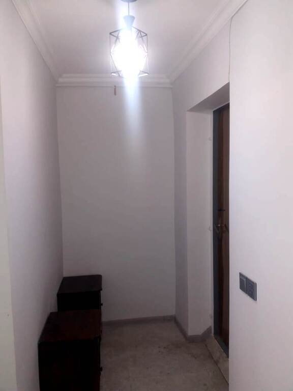 Satılır 1 otaqlı köhnə tikili, 30 m², İnşaatçılar m.-12