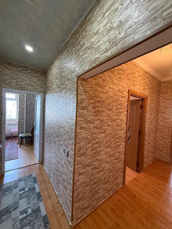 Satılır 2 otaqlı köhnə tikili, 60 m², Həzi Aslanov m.-11