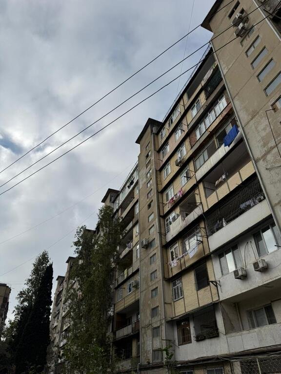 Satılır 2 otaqlı köhnə tikili, 60 m², Həzi Aslanov m.-23