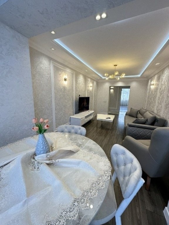 Kirayə verilir 3 otaqlı yeni tikili, 120 m², Sahil m.-2