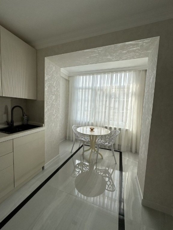 Kirayə verilir 3 otaqlı yeni tikili, 120 m², Sahil m.-5