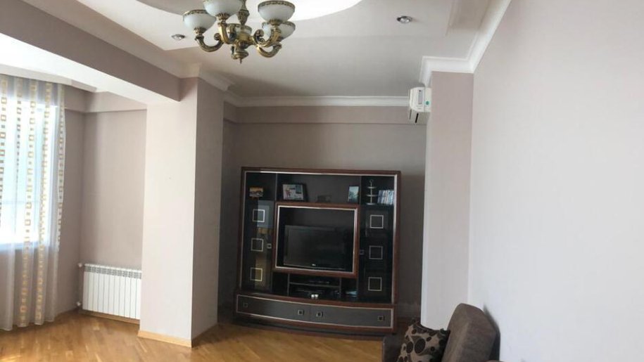 Kirayə verilir 2 otaqlı yeni tikili, 80 m², Elmlər Akademiyası m.-4