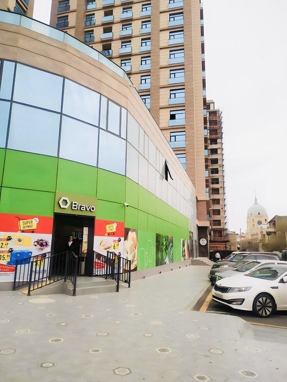 30 m<sup>2</sup> obyekt satılır, Nizami m.-3