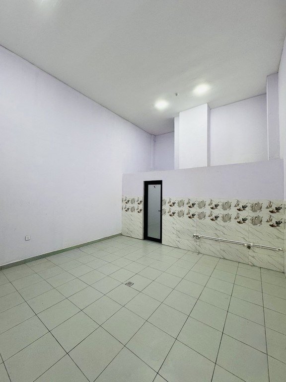 30 m<sup>2</sup> obyekt satılır, Nizami m.-5