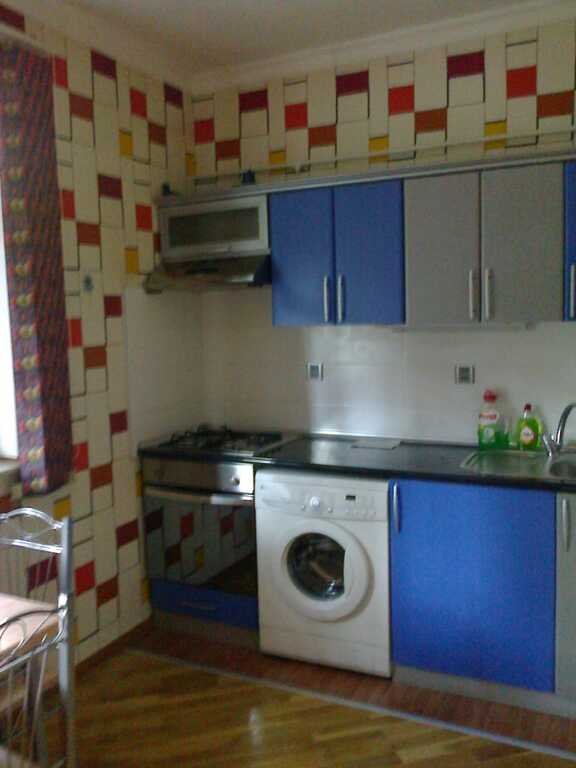 Kirayə verilir 2 otaqlı köhnə tikili, 64 m², İçərişəhər m.-1