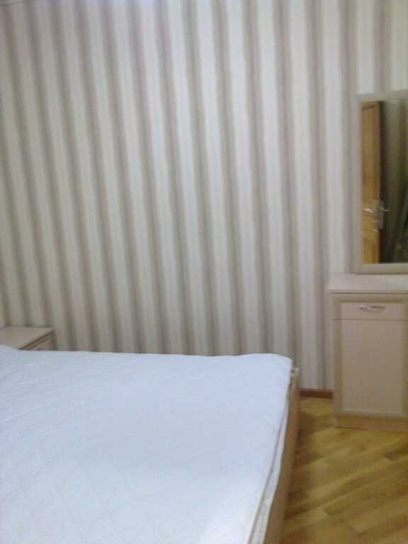 Kirayə verilir 2 otaqlı köhnə tikili, 64 m², İçərişəhər m.-5