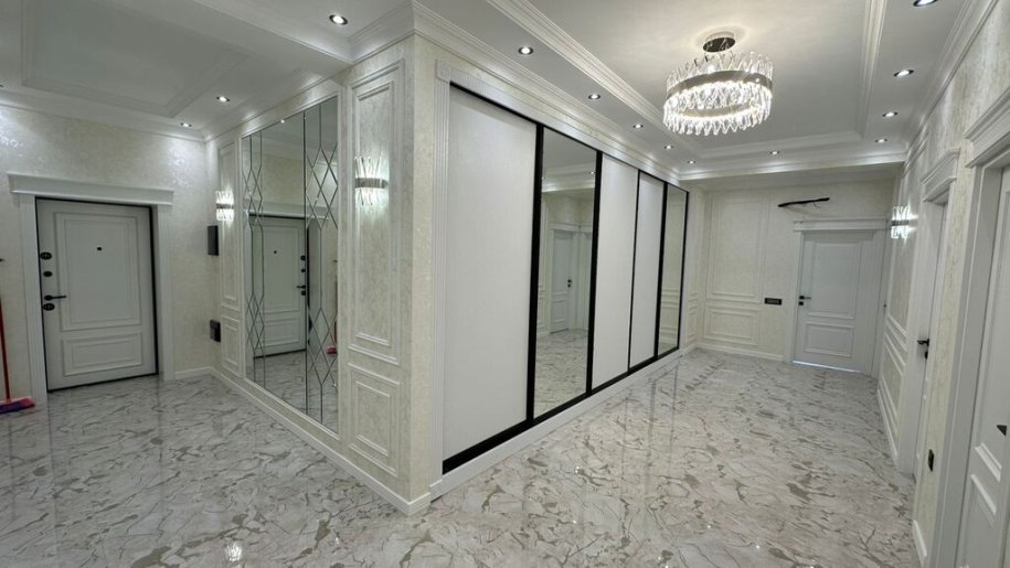 Satılır 3 otaqlı yeni tikili, 136 m², Xalqlar dostluğu m.-1