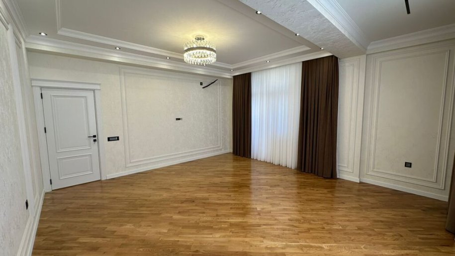 Satılır 3 otaqlı yeni tikili, 136 m², Xalqlar dostluğu m.-4