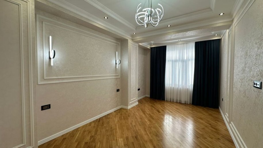 Satılır 3 otaqlı yeni tikili, 136 m², Xalqlar dostluğu m.-6