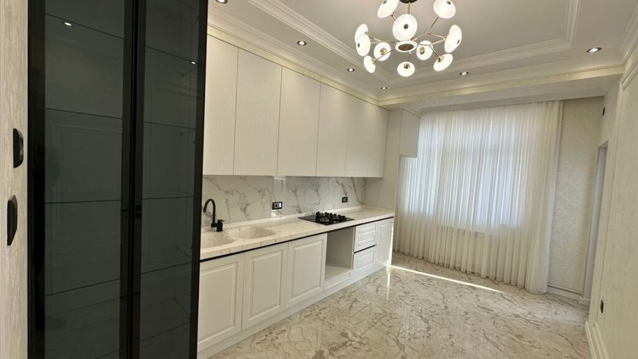 Satılır 3 otaqlı yeni tikili, 136 m², Xalqlar dostluğu m.-11