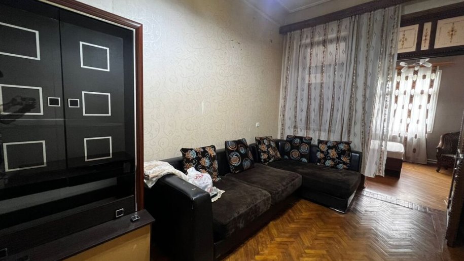 Kirayə verilir 4 otaqlı köhnə tikili, 110 m², 28 May m.-2