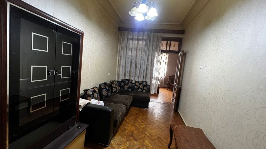 Kirayə verilir 4 otaqlı köhnə tikili, 110 m², 28 May m.-4