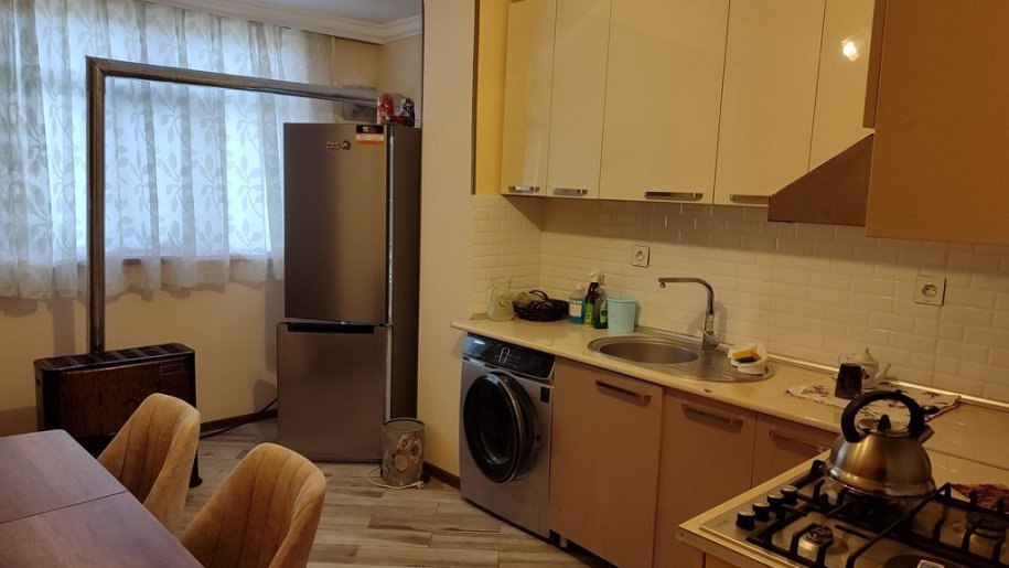 Satılır 3 otaqlı köhnə tikili, 80 m², Gəncə-3