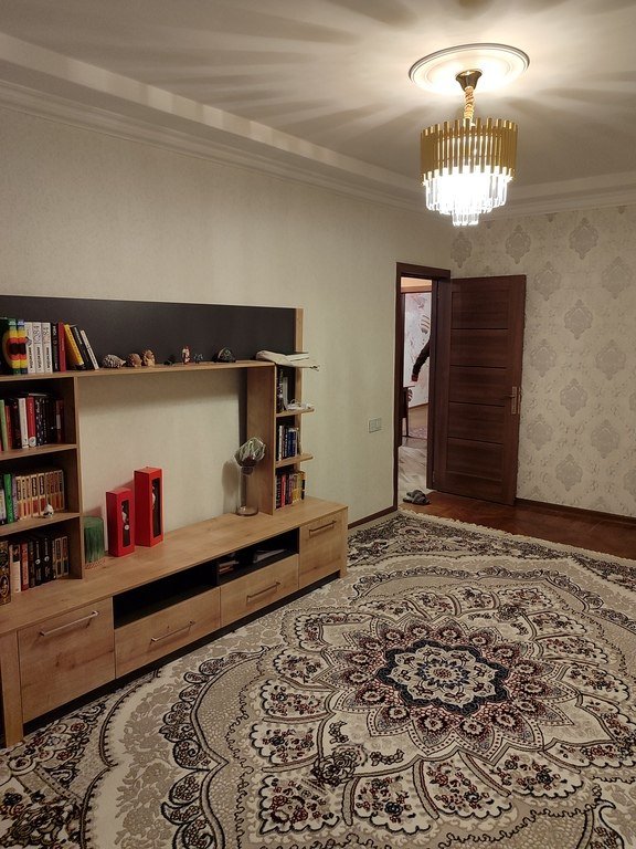 Satılır 3 otaqlı köhnə tikili, 80 m², Gəncə-7