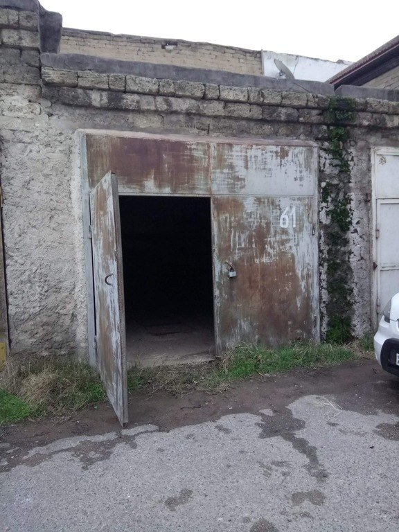 35.3 m<sup>2</sup> qaraj icarəyə verilir, 28 May m.-2