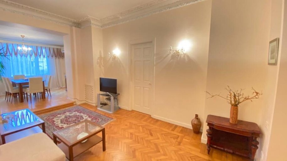 Kirayə verilir 3 otaqlı köhnə tikili, 110 m², Sahil m.-4