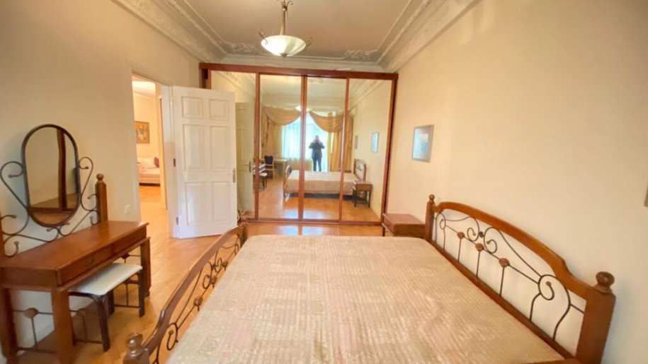 Kirayə verilir 3 otaqlı köhnə tikili, 110 m², Sahil m.-16