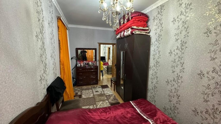 Satılır 2 otaqlı köhnə tikili, 58 m², Memar Əcəmi m.-4
