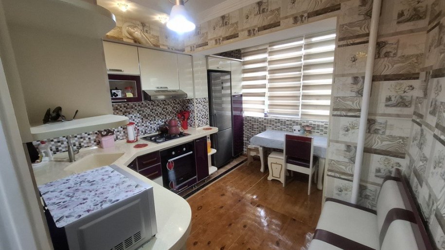 Satılır 3 otaqlı köhnə tikili, 70 m², Hövsan-5