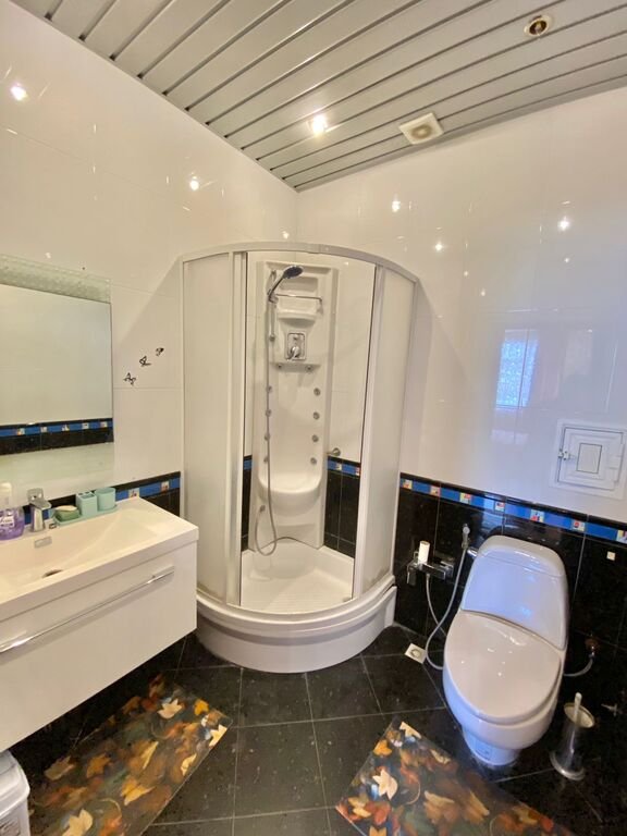 Kirayə verilir 4 otaqlı yeni tikili, 170 m², 28 May m.-17