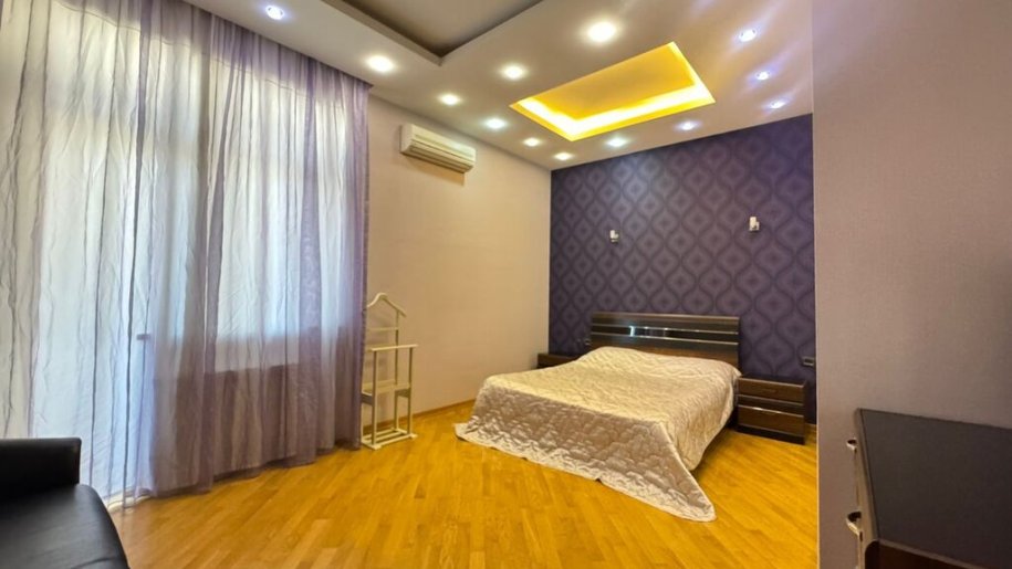 Kirayə verilir 3 otaqlı yeni tikili, 100 m², Elmlər Akademiyası m.-1