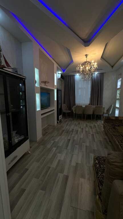 Satılır 2 otaqlı yeni tikili, 60 m², İnşaatçılar m.-1