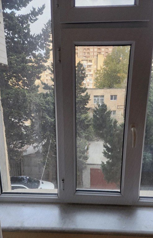 Satılır 3 otaqlı köhnə tikili, 80 m², Xalqlar dostluğu m.-15