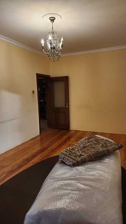 Satılır 3 otaqlı köhnə tikili, 80 m², Xalqlar dostluğu m.-24