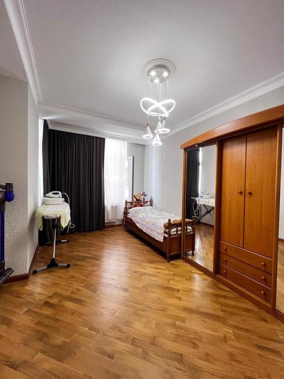 Satılır 3 otaqlı yeni tikili, 154 m², 28 May m.-4