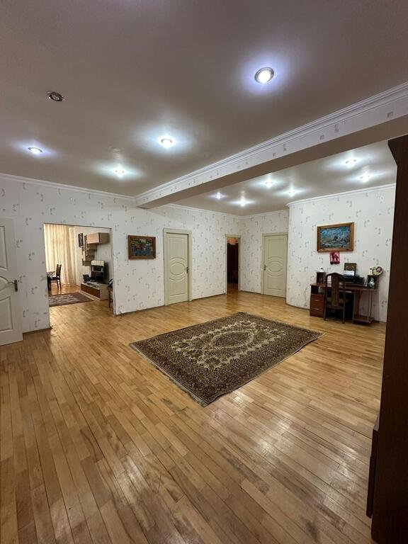 Satılır 3 otaqlı yeni tikili, 152.2 m², 8 noyabr-3