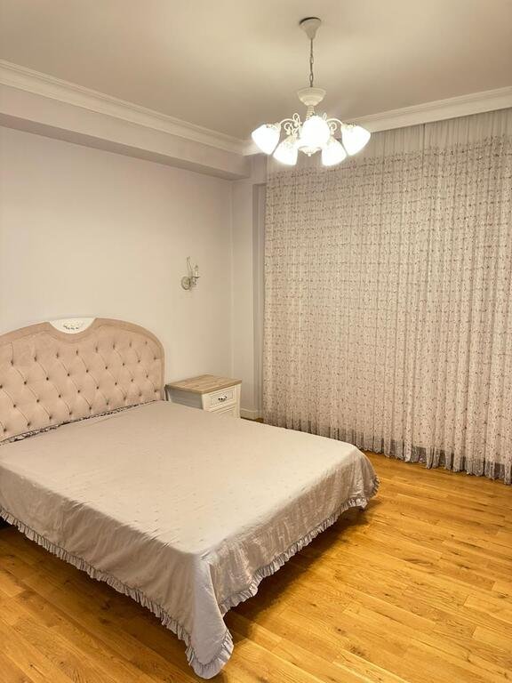 Kirayə verilir 2 otaqlı yeni tikili, 100 m², 28 May m.-10