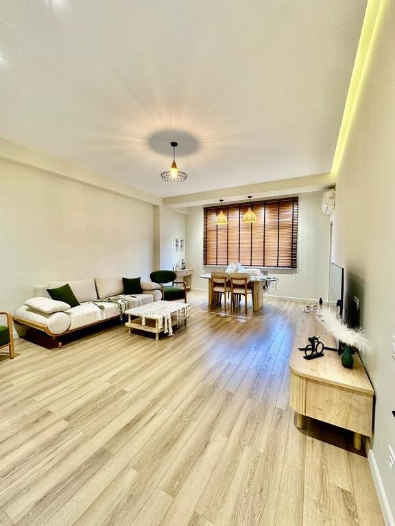 Satılır 2 otaqlı yeni tikili, 74 m², 28 May m.-5