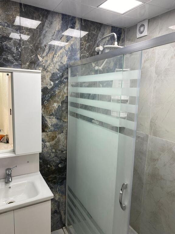 Satılır 3 otaqlı köhnə tikili, 85 m², Xalqlar dostluğu m.-8