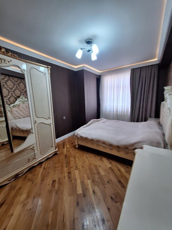 Satılır 3 otaqlı yeni tikili, 125 m², İnşaatçılar m.-13
